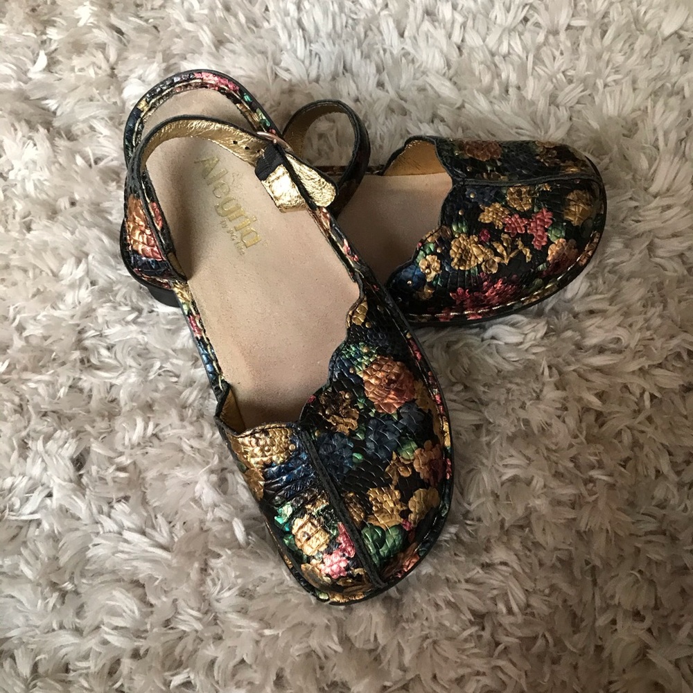 Algeria shoes!